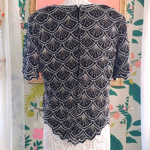 Laurence Kazar hand beaded,  100% Silk, sequin V shaped top Size 1X - Picture 7 of 16